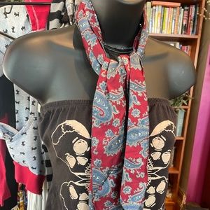 Vintage Cravat - burgundy with blue paisley